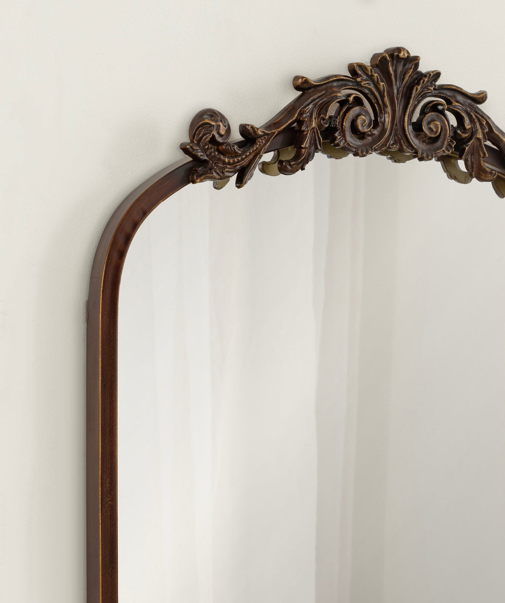 Arendahl Traditional Arch Mirror with Shelf